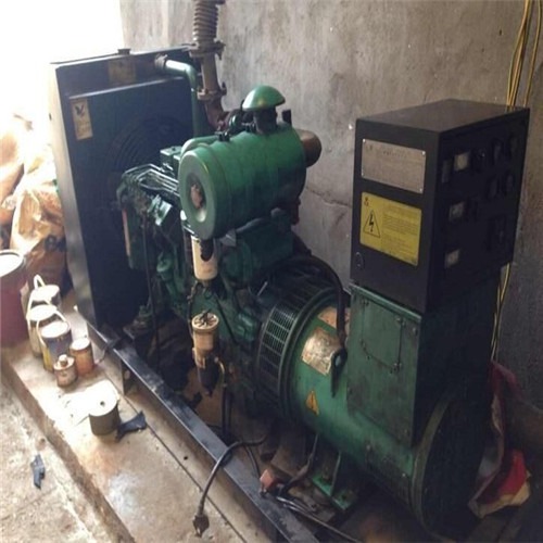 婁底柴油發(fā)電機出租 大租賃型靜音柴油發(fā)電車（提供周邊服務(wù)）