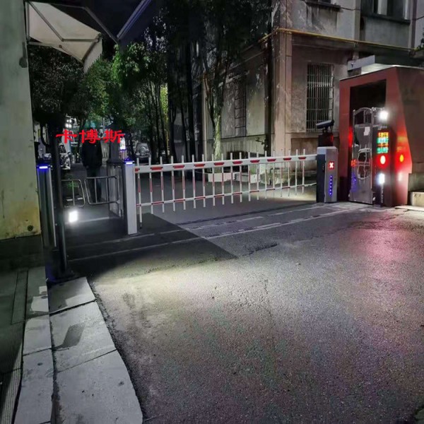 江陰小區(qū)停車(chē)場(chǎng)車(chē)牌識(shí)別 溧陽(yáng)工廠車(chē)