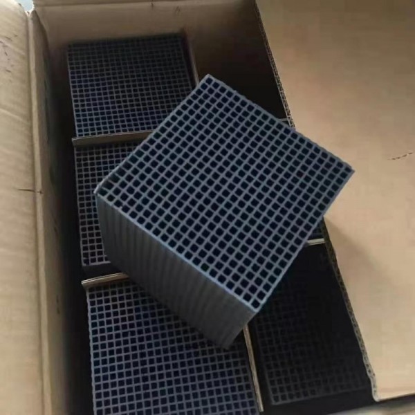 廈門(mén)耐水蜂窩活性炭 碘值600 吸附工